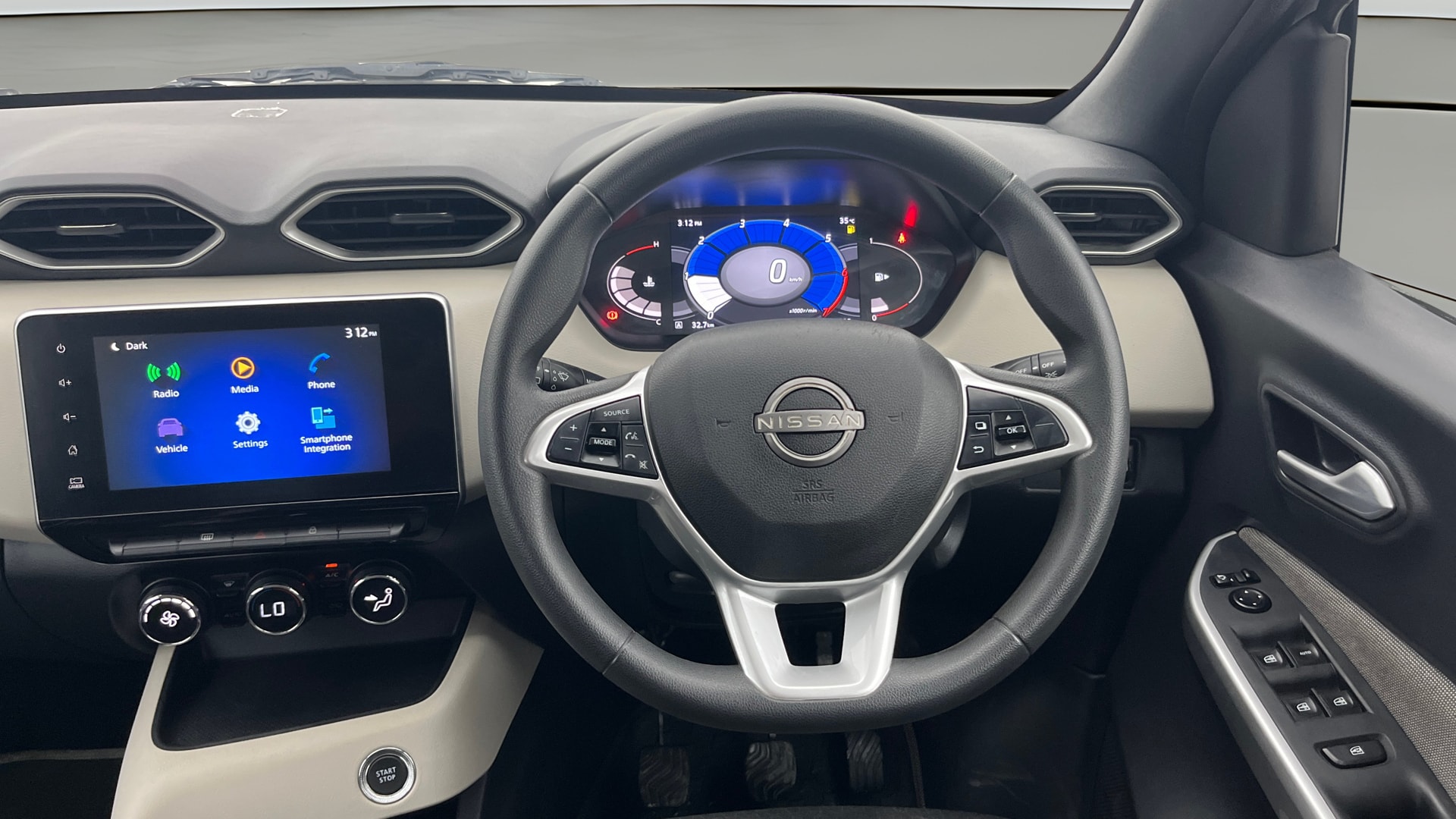 View 2021 Nissan Magnite XV Image 20 Used 2021 Nissan Magnite XV Image 20
