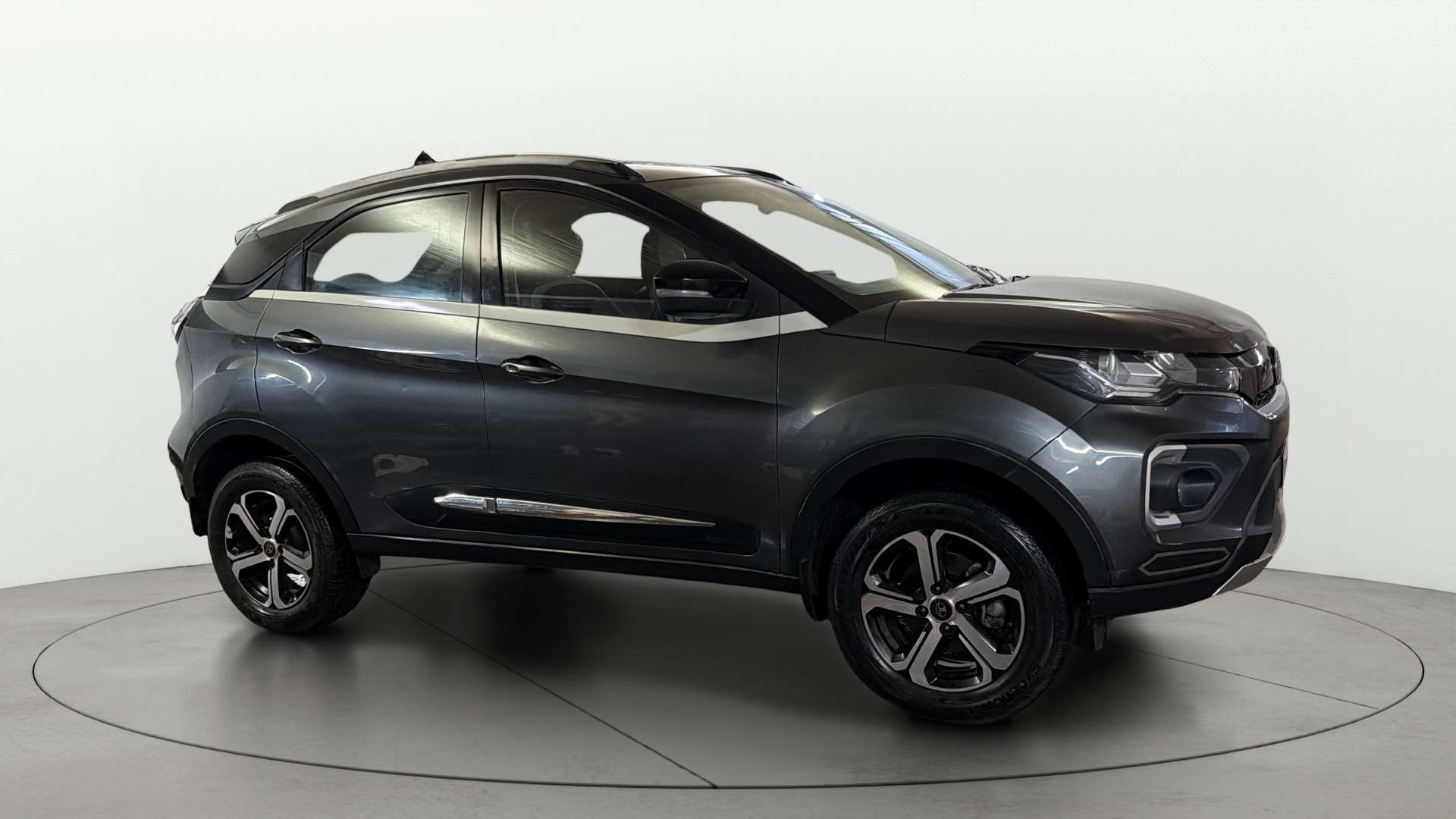 View 2022 Tata Nexon Revotron XE Image 21 Used 2022 Tata Nexon Revotron XE Image 21