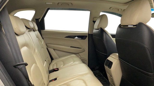 View MG Hector Image 37 Used MG Hector Image 37