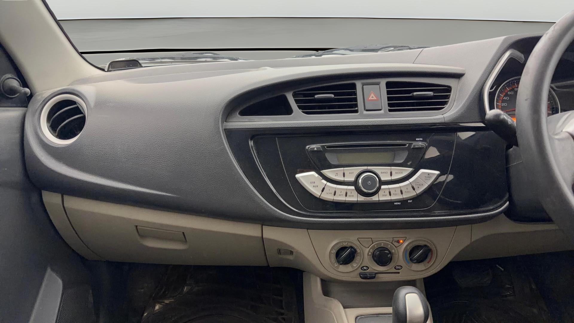 View 2015 Maruti Suzuki Alto K10 LX Image 17 Used 2015 Maruti Suzuki Alto K10 LX Image 17