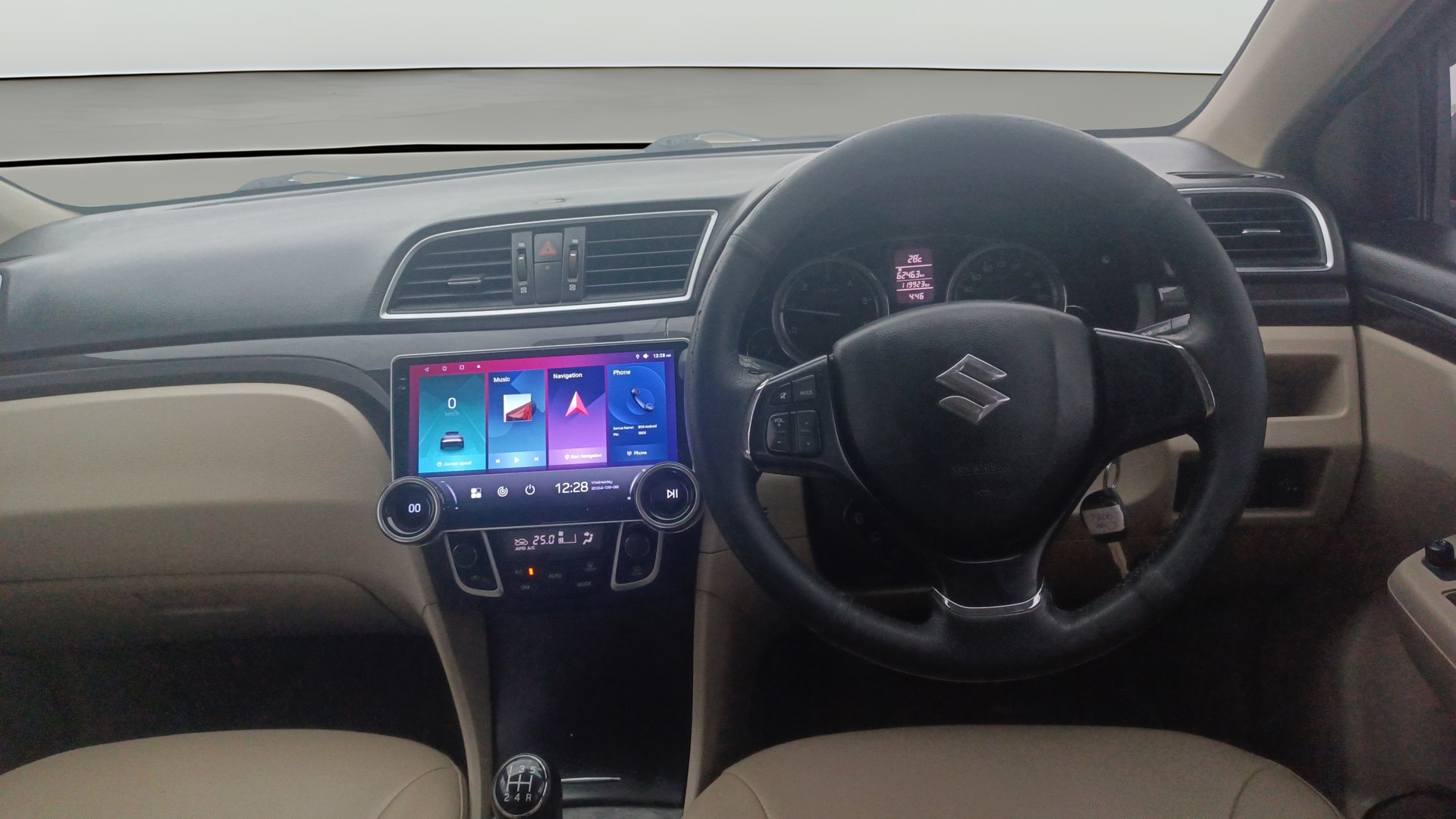 View 2015 Maruti Suzuki 1000 Base Variant Image 12 Used 2015 Maruti Suzuki 1000 Base Variant Image 12