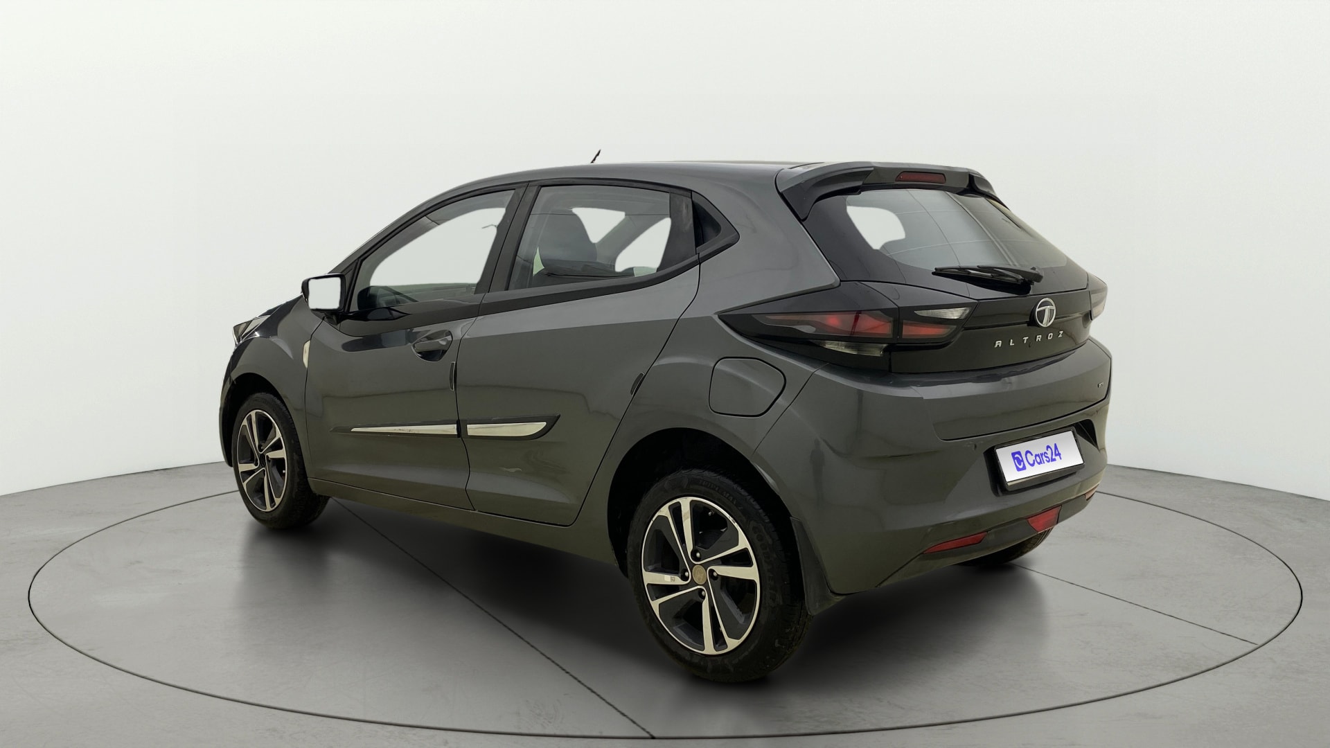 View 2023 Tata Altroz XZ Petrol Image 2 Used 2023 Tata Altroz XZ Petrol Image 2