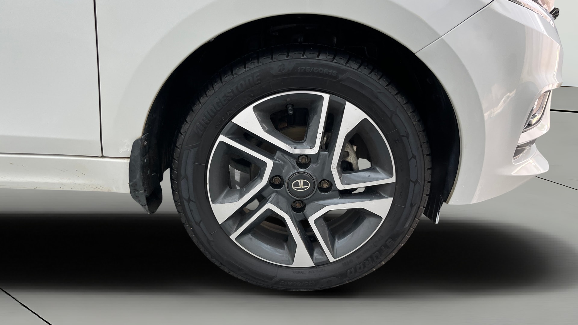 View 2020 Tata Tiago Revotorq XB Image 40 Used 2020 Tata Tiago Revotorq XB Image 40