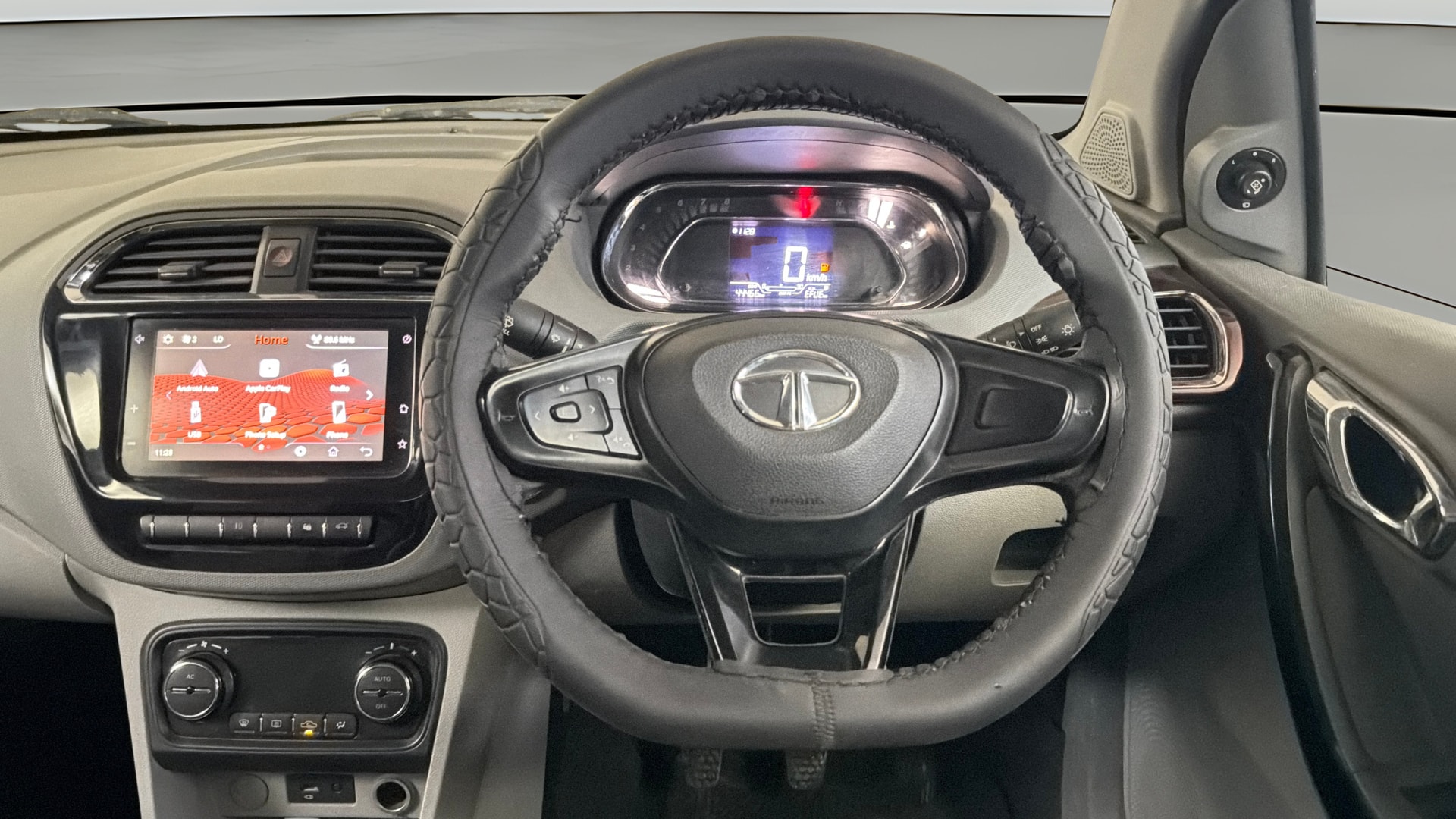 View 2020 Tata Tigor XE Diesel Image 20 Used 2020 Tata Tigor XE Diesel Image 20