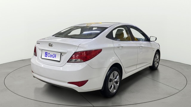 View Hyundai Verna Image 48 Used Hyundai Verna Image 48