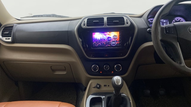 View Mahindra Bolero Neo Image 18 Used Mahindra Bolero Neo Image 18