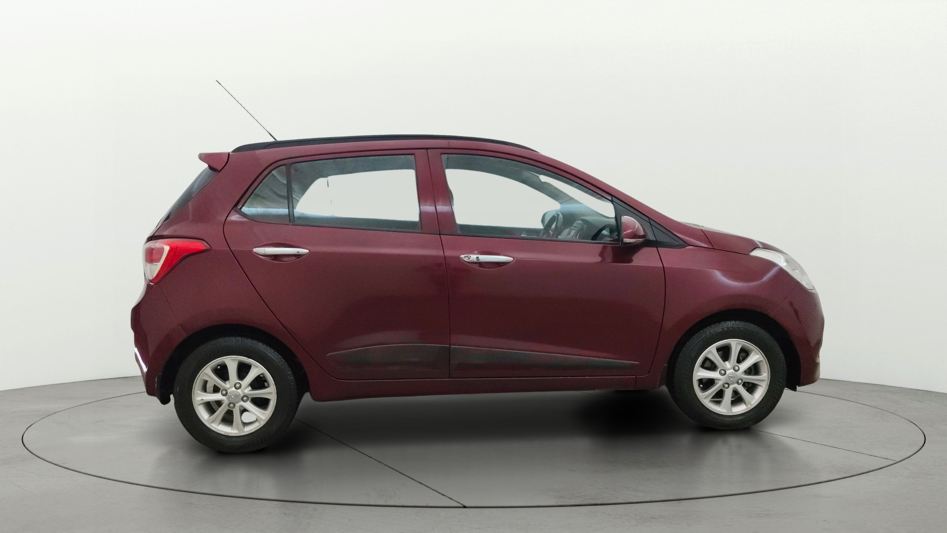 View 2015 Hyundai Grand i10 Asta AT 1.2 Kappa VTVT Image 8 Used 2015 Hyundai Grand i10 Asta AT 1.2 Kappa VTVT Image 8