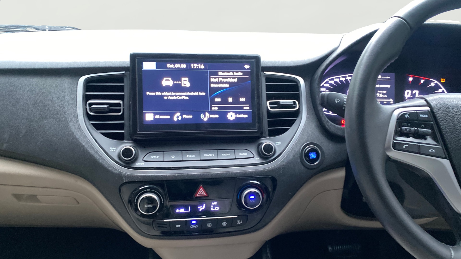 Used 2022 Hyundai Verna Used 2022 Hyundai Verna