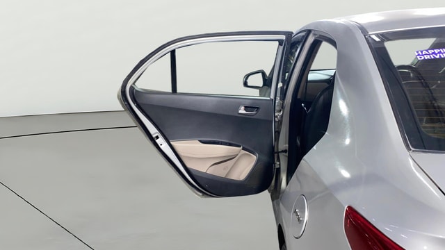 View Hyundai Xcent Image 22 Used Hyundai Xcent Image 22