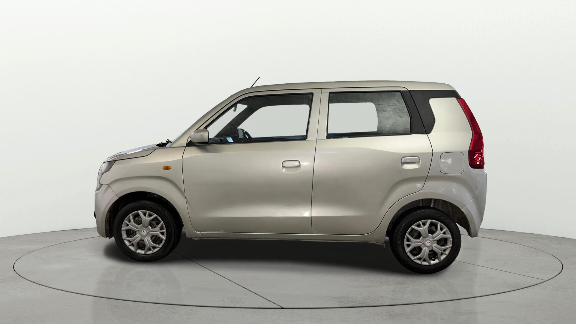 View 2024 Maruti Suzuki 1000 Base Variant Image 5 Used 2024 Maruti Suzuki 1000 Base Variant Image 5