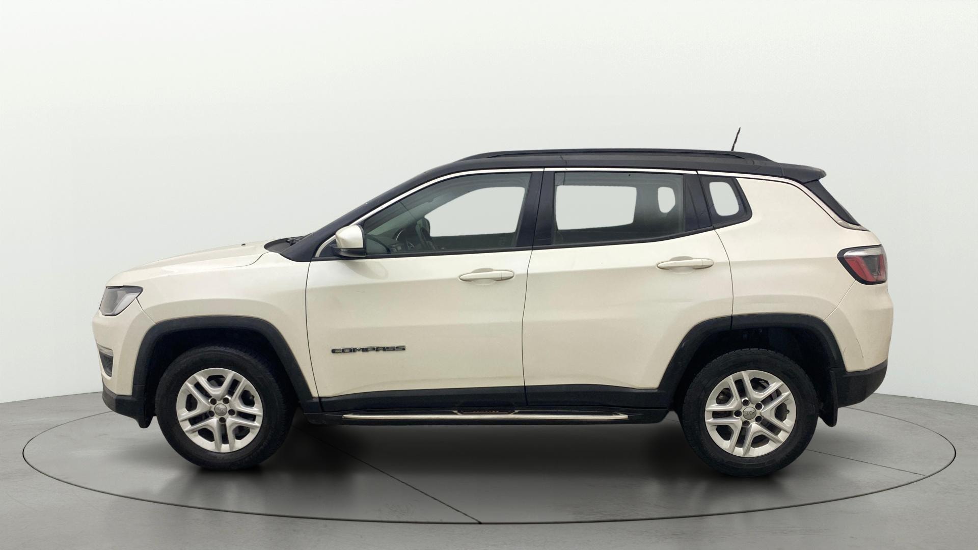 View 2019 Jeep Compass Sport 2.0 Diesel BS IV Image 5 Used 2019 Jeep Compass Sport 2.0 Diesel BS IV Image 5