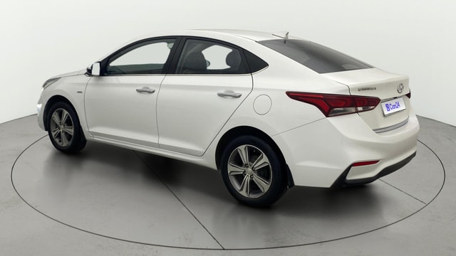 View Hyundai Verna Image 2 Used Hyundai Verna Image 2