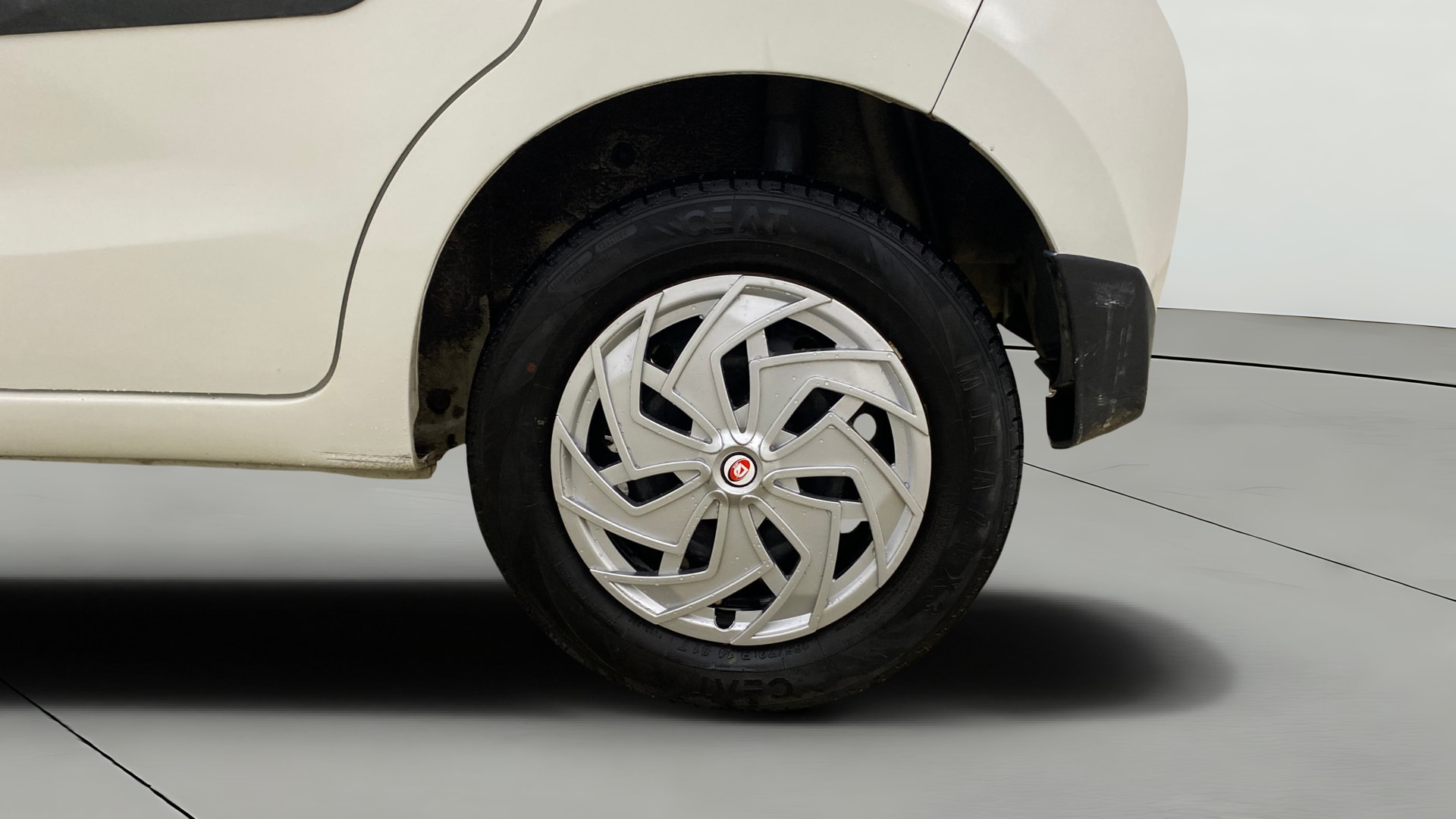 View 2016 Maruti Suzuki 1000 Base Variant Image 11 Used 2016 Maruti Suzuki 1000 Base Variant Image 11