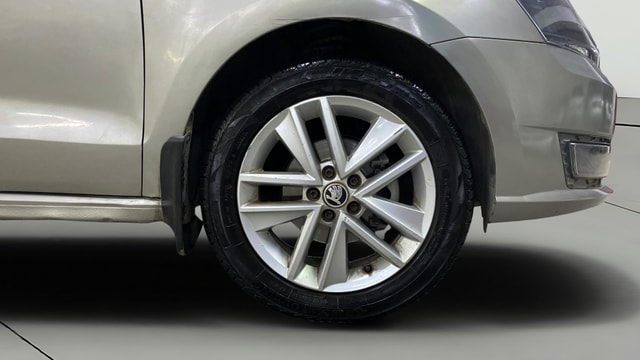 View Skoda Rapid Image 41 Used Skoda Rapid Image 41