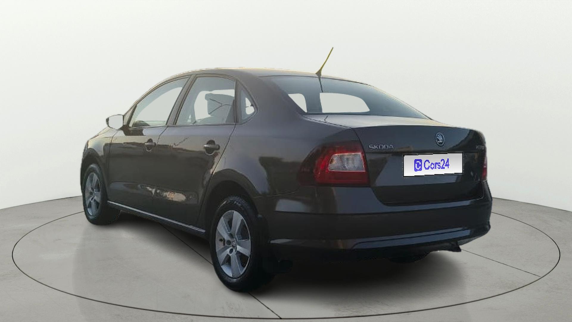 View 2020 Skoda Rapid 1.5 TDI CR Active BS IV Image 2 Used 2020 Skoda Rapid 1.5 TDI CR Active BS IV Image 2