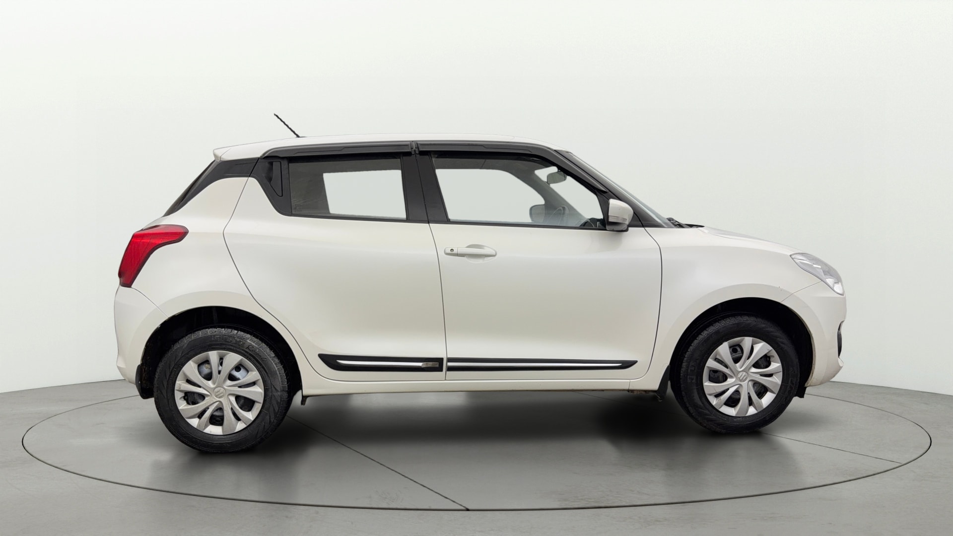 View 2023 Maruti Suzuki 1000 Base Variant Image 8 Used 2023 Maruti Suzuki 1000 Base Variant Image 8