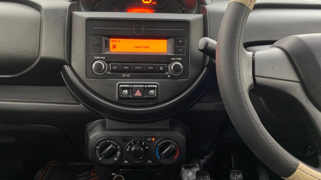 View Maruti Suzuki 1000 Image 30 Used Maruti Suzuki 1000 Image 30
