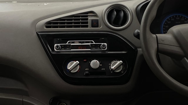 View Datsun Redi GO Image 17 Used Datsun Redi GO Image 17