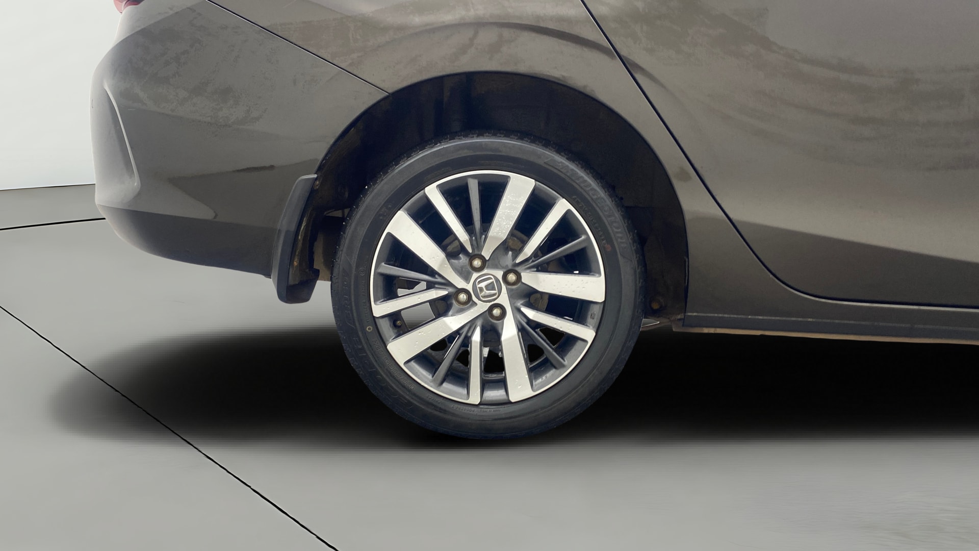 View 2021 Honda City ZX MT Diesel Anniversary Edition Image 25 Used 2021 Honda City ZX MT Diesel Anniversary Edition Image 25
