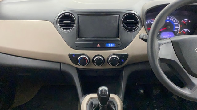 View Hyundai Grand i10 Image 17 Used Hyundai Grand i10 Image 17