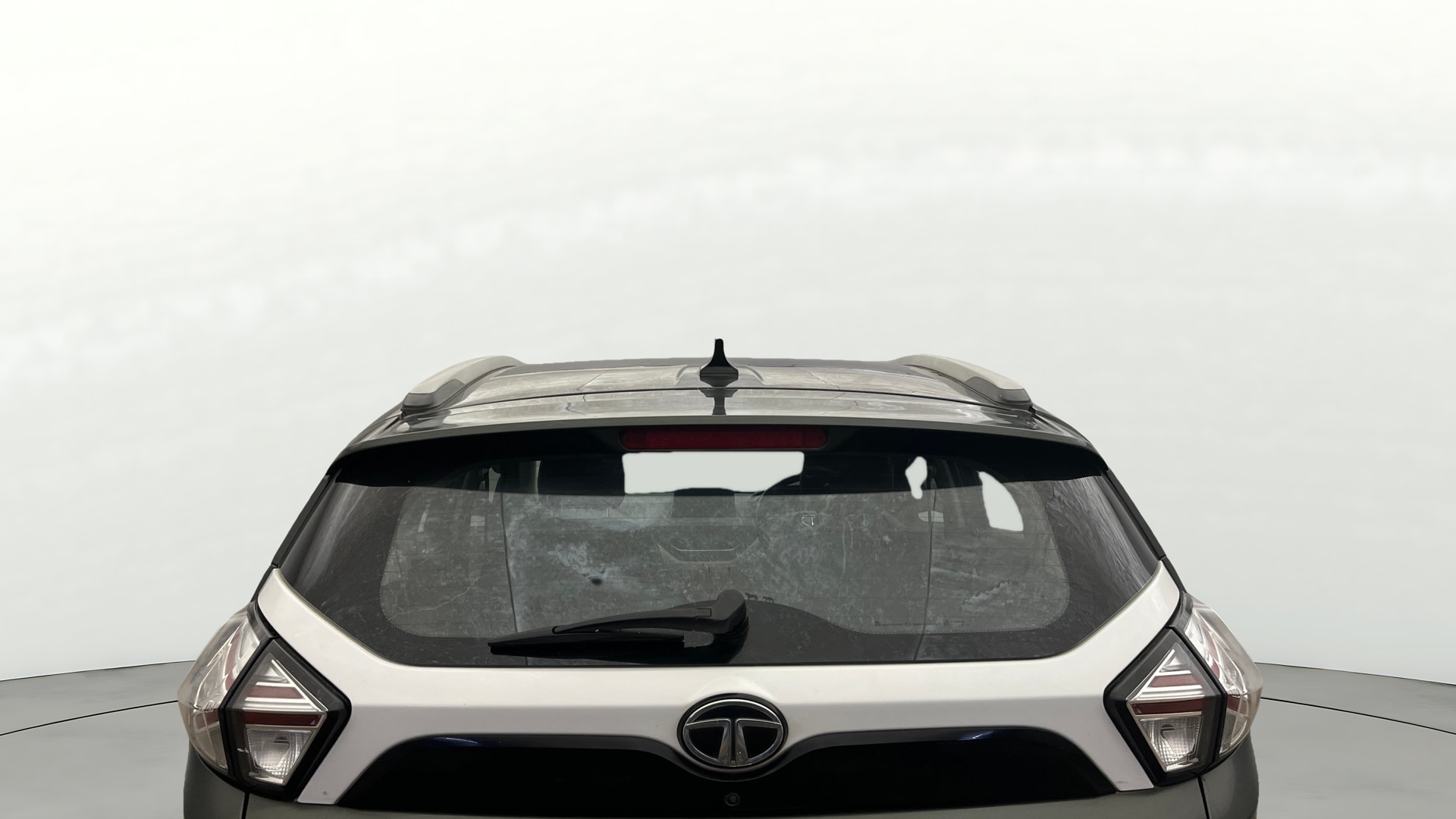 View 2021 Tata Nexon Revotron XE Image 4 Used 2021 Tata Nexon Revotron XE Image 4