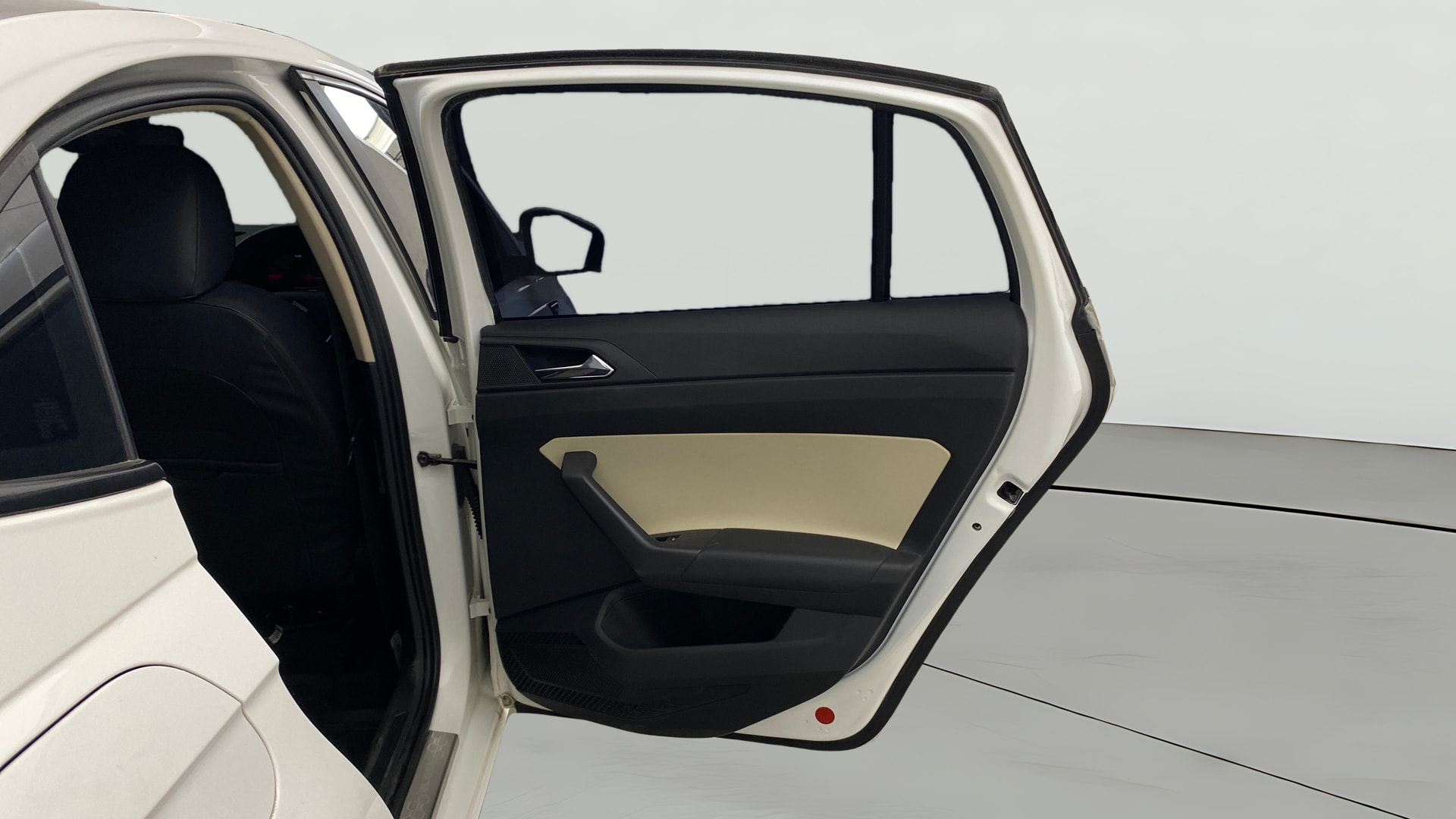 View 2022 Skoda Slavia Style 1.0 TSI MT Image 7 Used 2022 Skoda Slavia Style 1.0 TSI MT Image 7