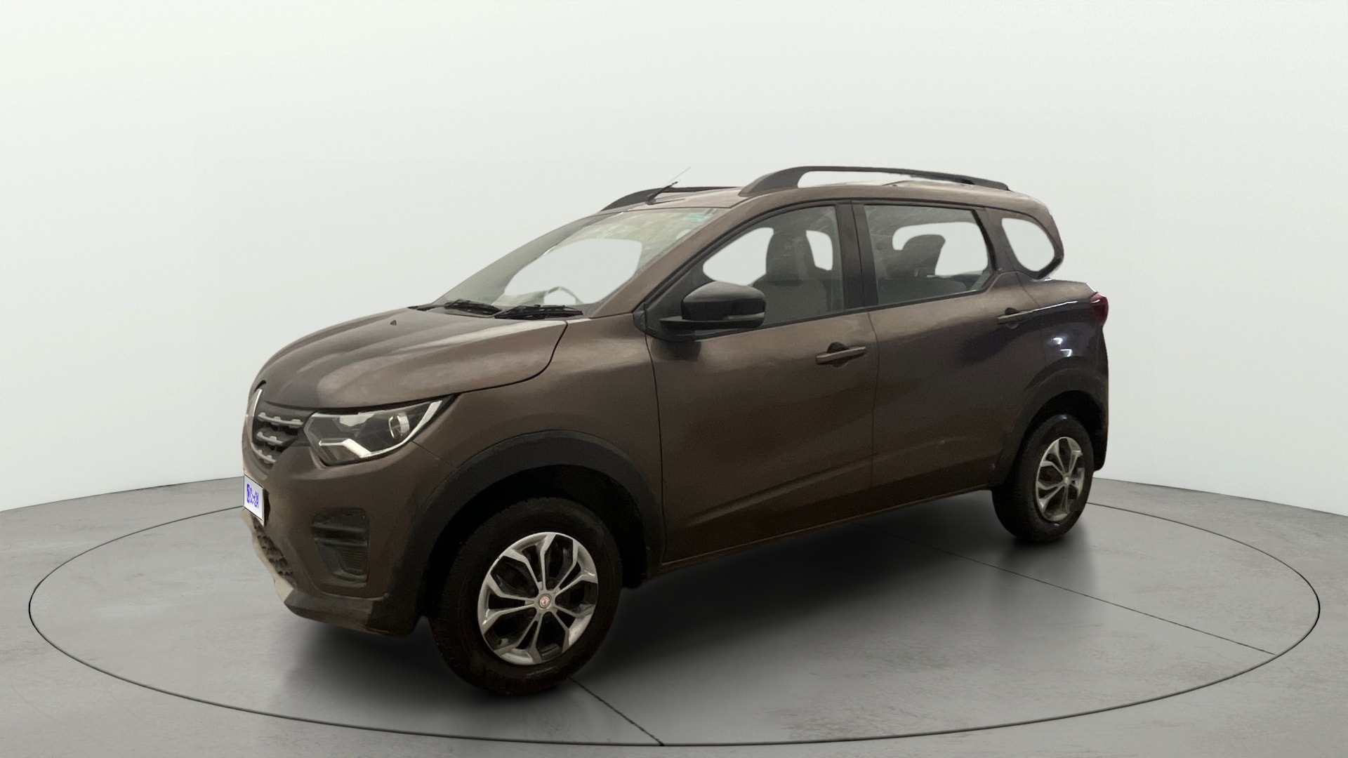 View 2022 Renault Triber RXT Image 36 Used 2022 Renault Triber RXT Image 36