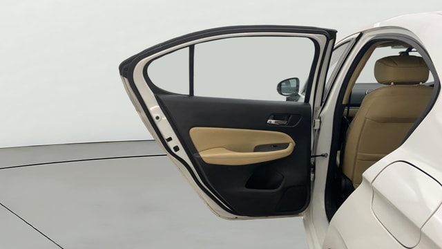 View Honda City ZX Image 15 Used Honda City ZX Image 15