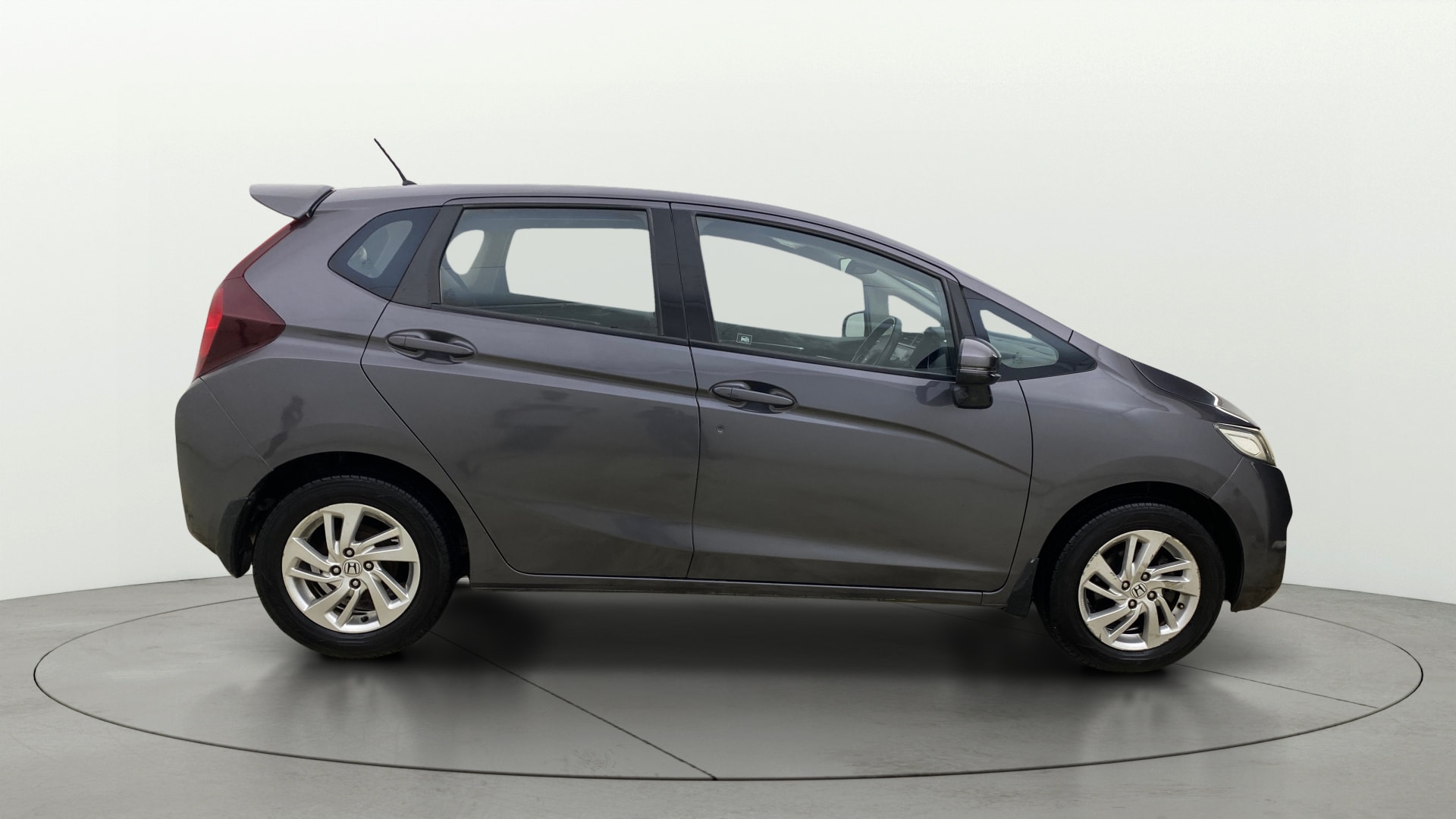 View 2017 Honda Jazz E MT Diesel Image 27 Used 2017 Honda Jazz E MT Diesel Image 27