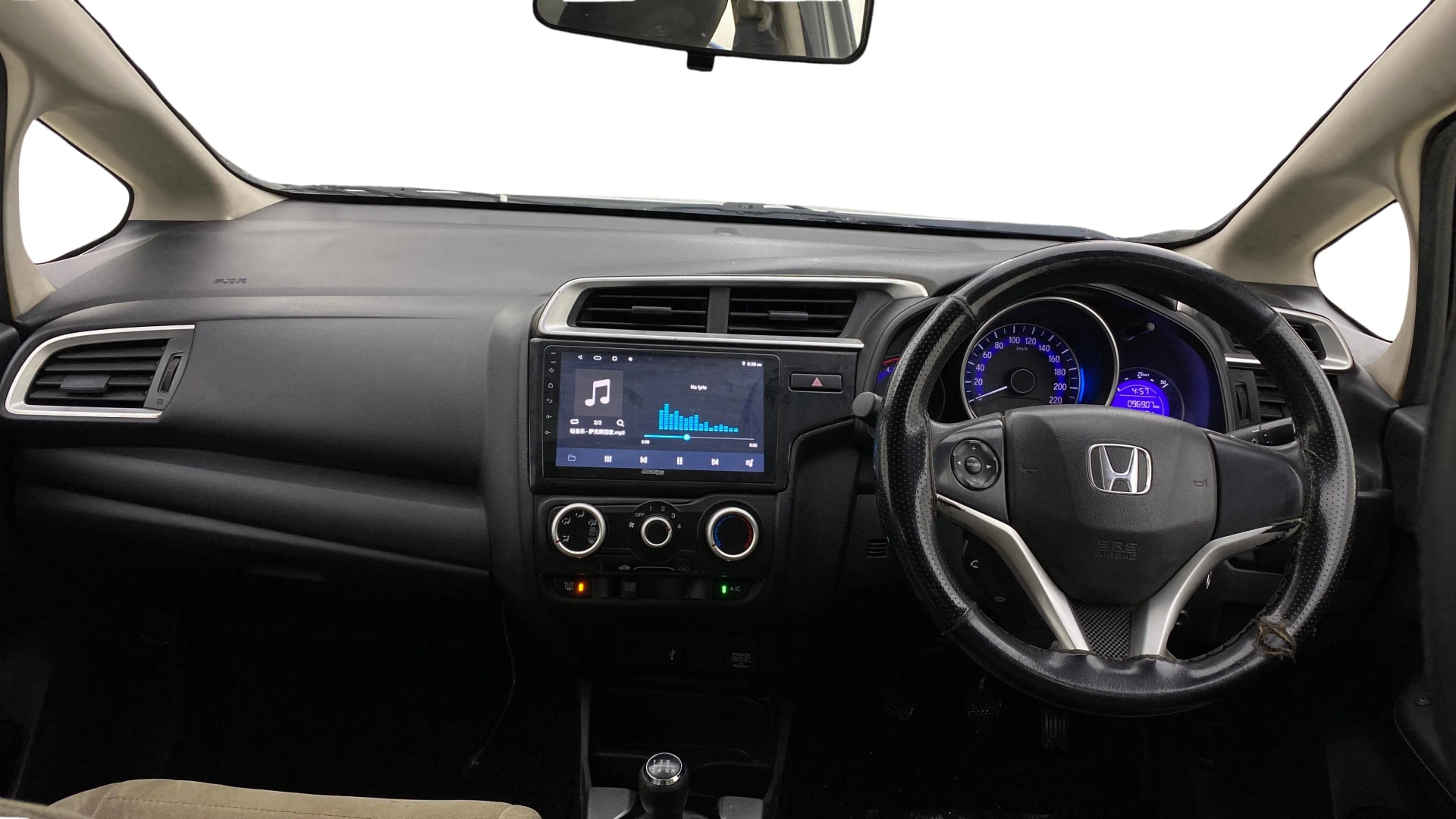 View 2017 Honda WR-V S MT Diesel Edge Edition Image 15 Used 2017 Honda WR-V S MT Diesel Edge Edition Image 15