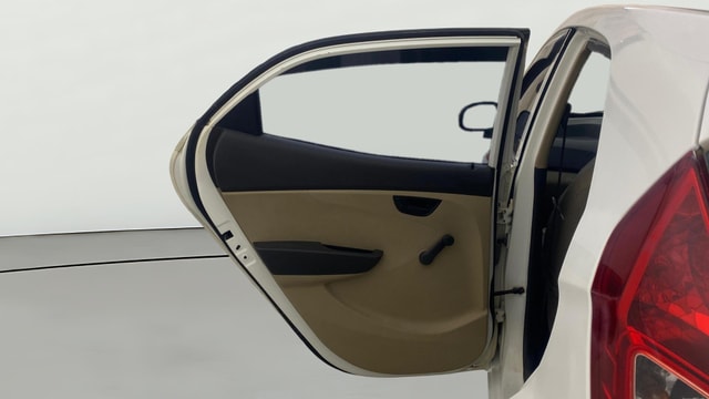 View Hyundai EON Image 22 Used Hyundai EON Image 22