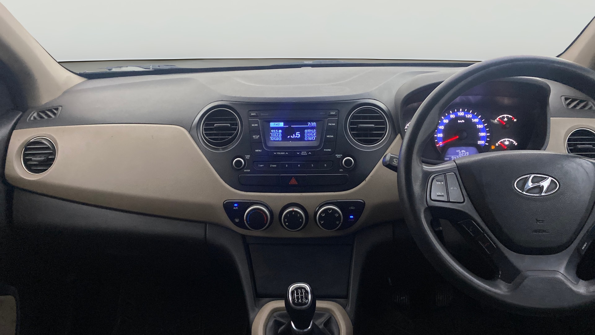 View 2017 Hyundai Xcent S Petrol Image 17 Used 2017 Hyundai Xcent S Petrol Image 17
