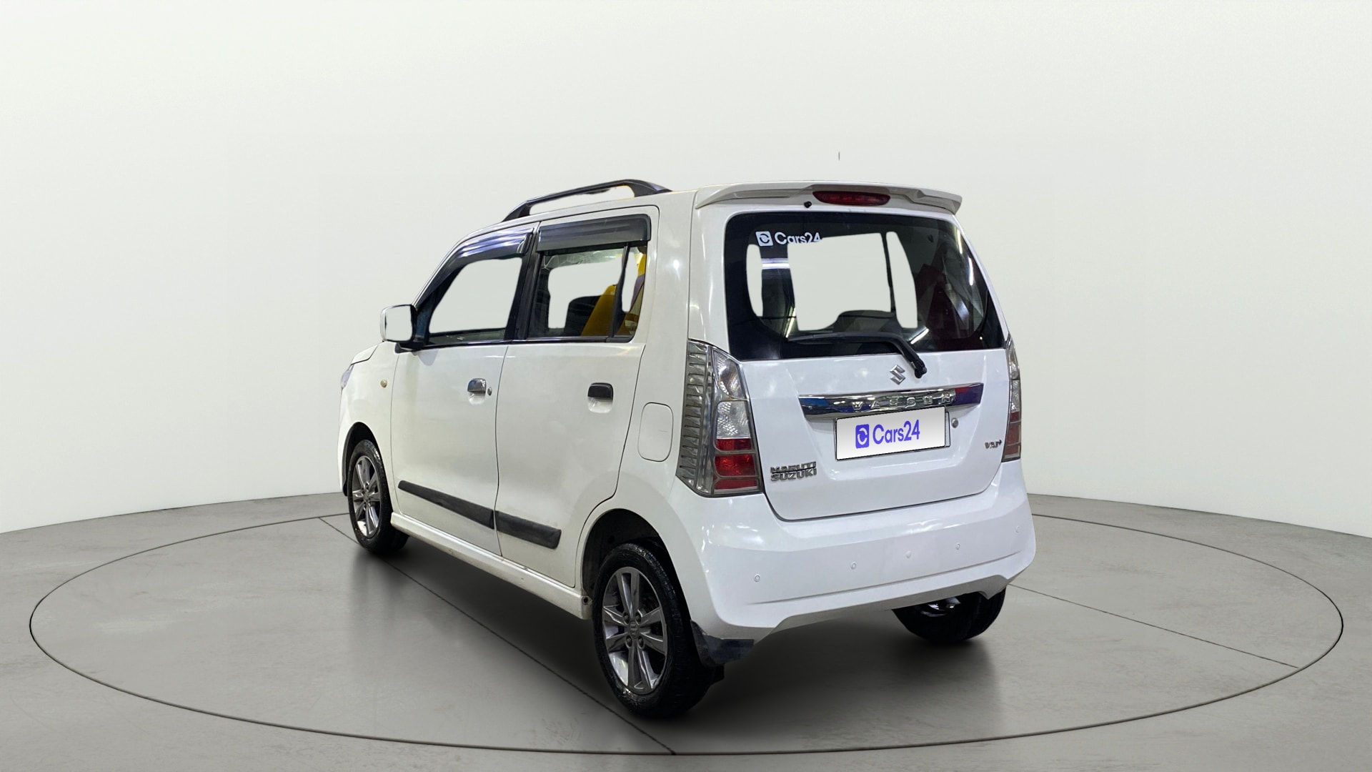 View 2018 Maruti Suzuki 1000 Base Variant Image 2 Used 2018 Maruti Suzuki 1000 Base Variant Image 2