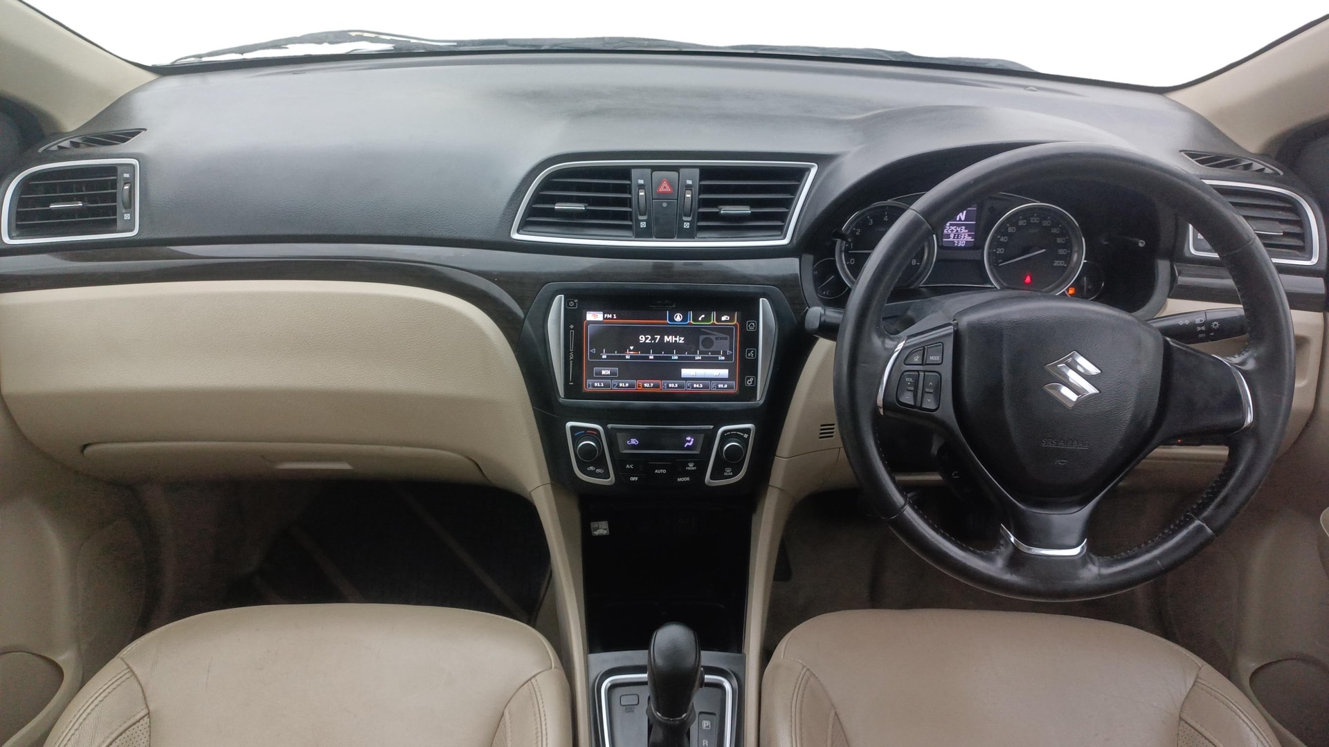 View 2017 Maruti Suzuki 1000 Base Variant Image 28 Used 2017 Maruti Suzuki 1000 Base Variant Image 28