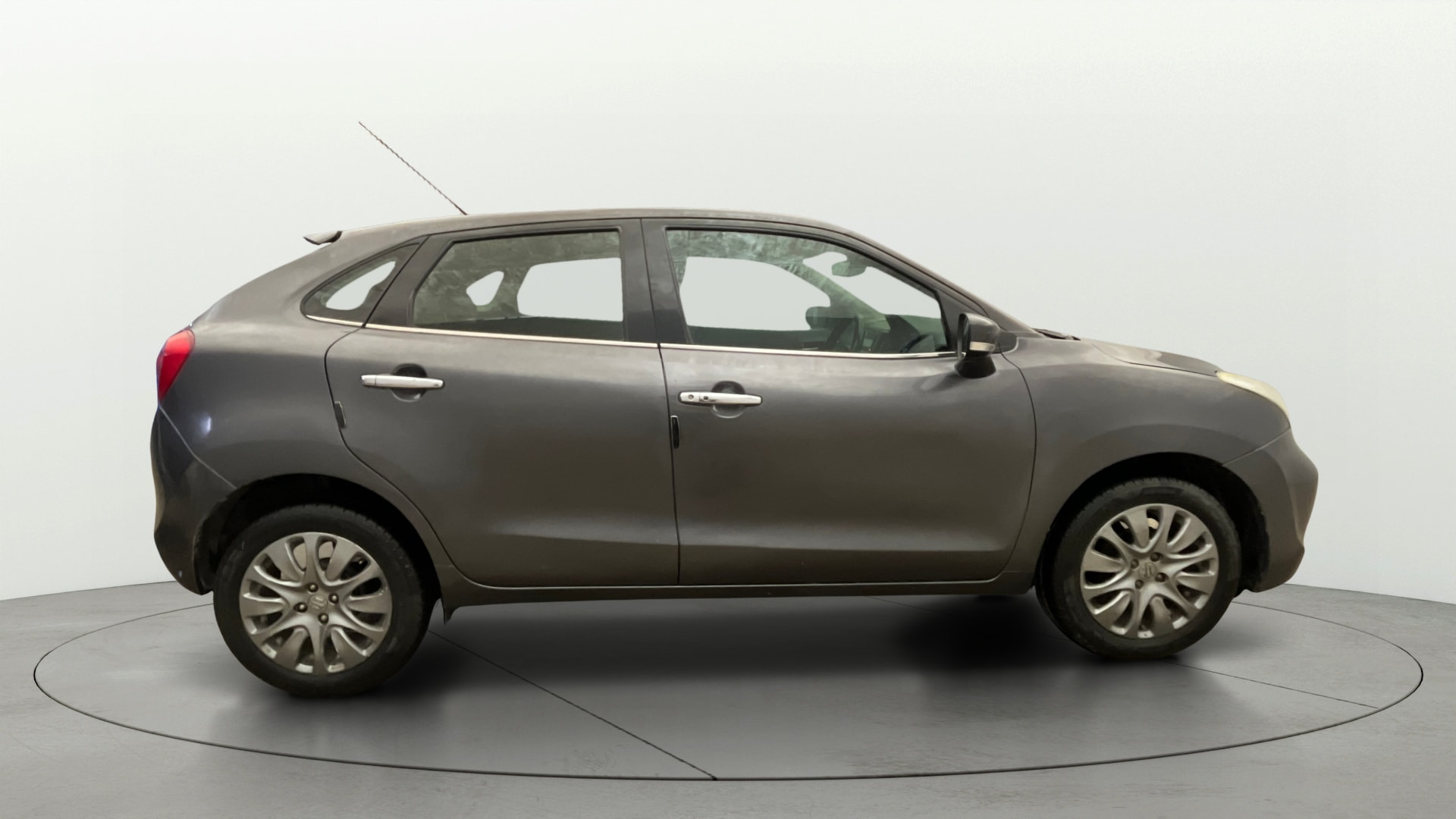View 2017 Maruti Suzuki 1000 Base Variant Image 25 Used 2017 Maruti Suzuki 1000 Base Variant Image 25