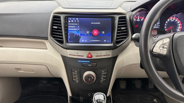 View Mahindra XUV300 Image 17 Used Mahindra XUV300 Image 17