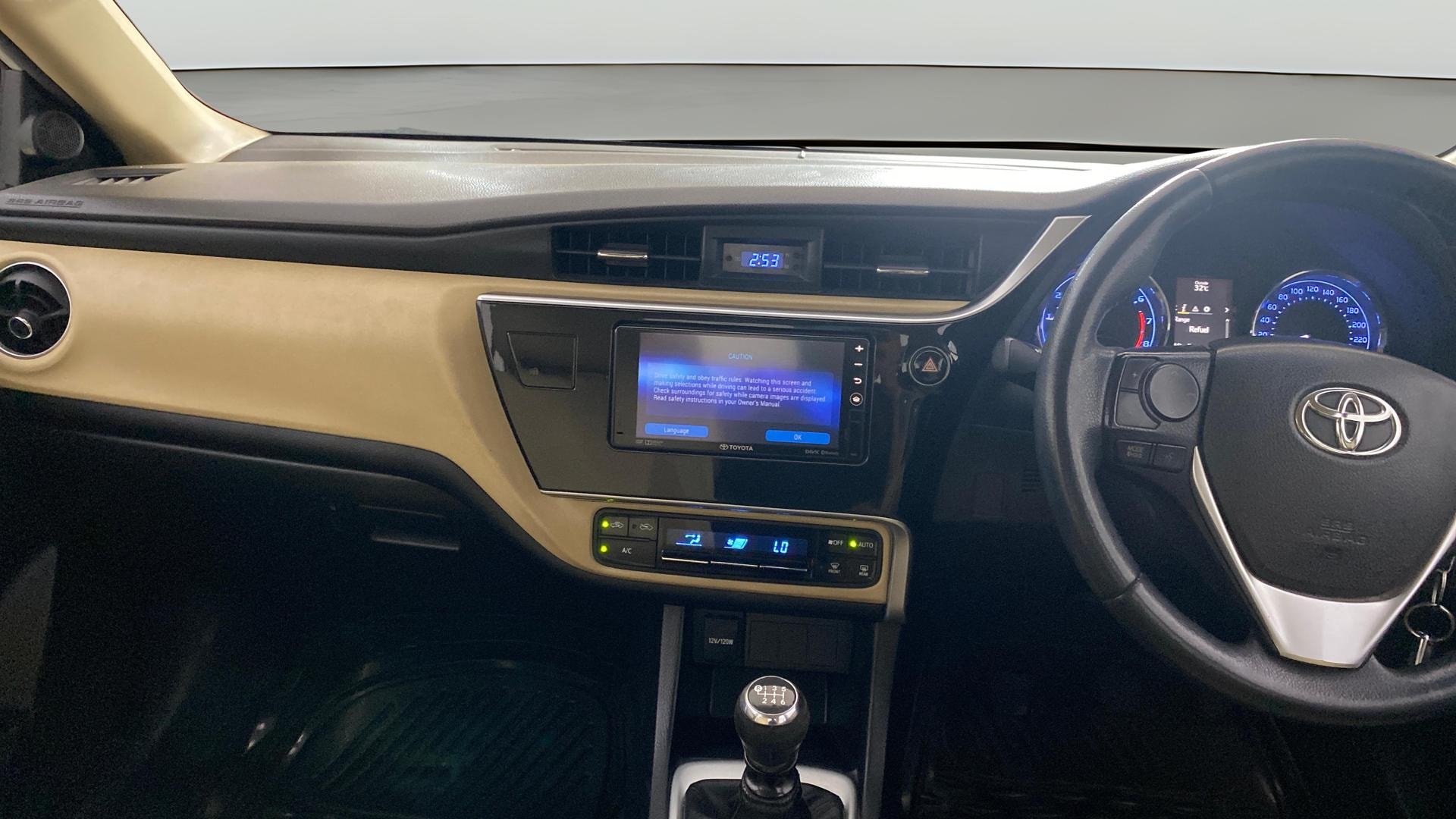 View 2018 Toyota Corolla Altis 1.8 GL Image 17 Used 2018 Toyota Corolla Altis 1.8 GL Image 17