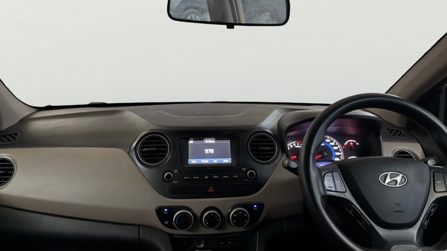 View Hyundai Grand i10 Image 17 Used Hyundai Grand i10 Image 17