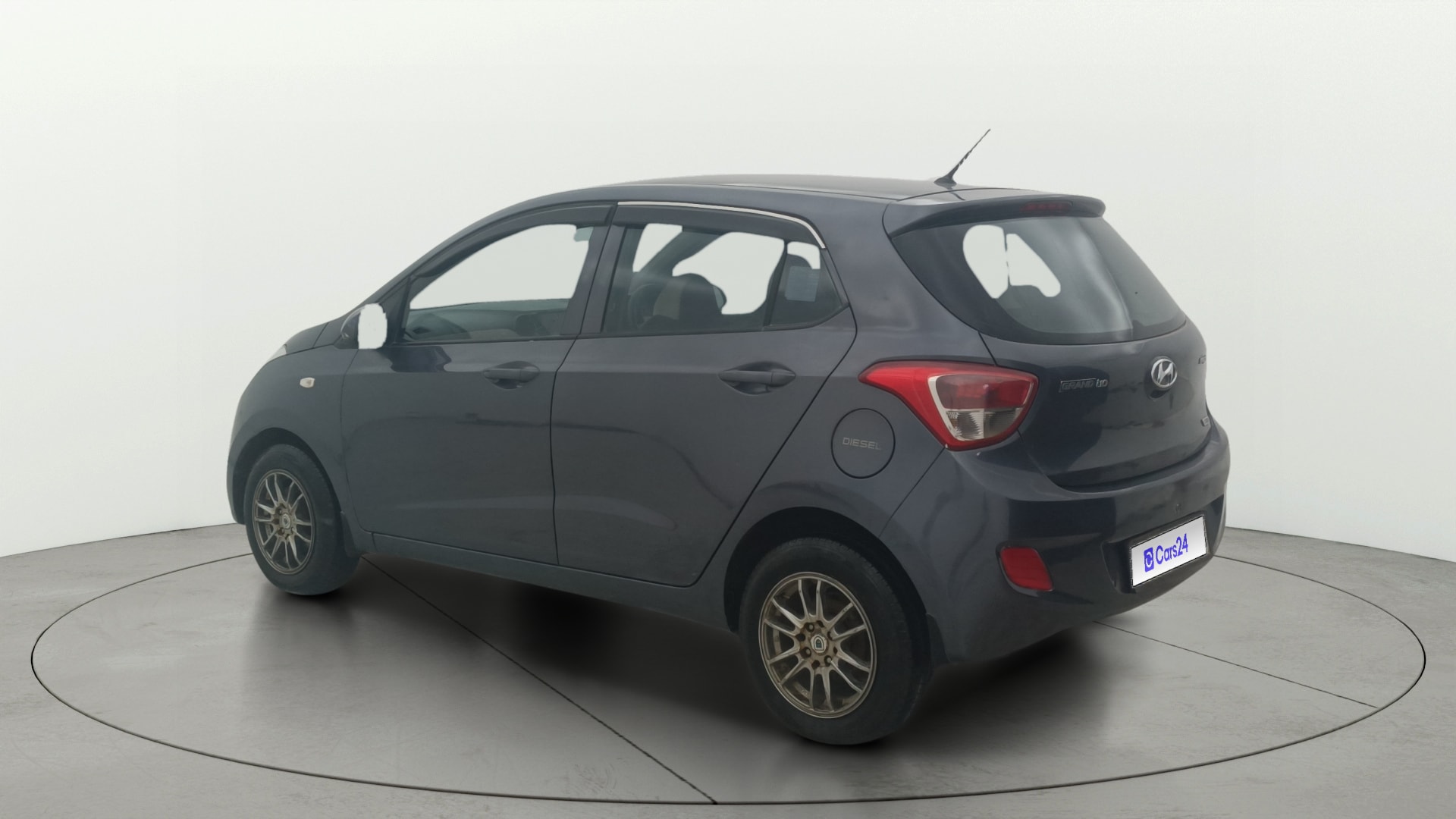 View 2015 Hyundai Grand i10 1.2 Magna Diesel Image 2 Used 2015 Hyundai Grand i10 1.2 Magna Diesel Image 2