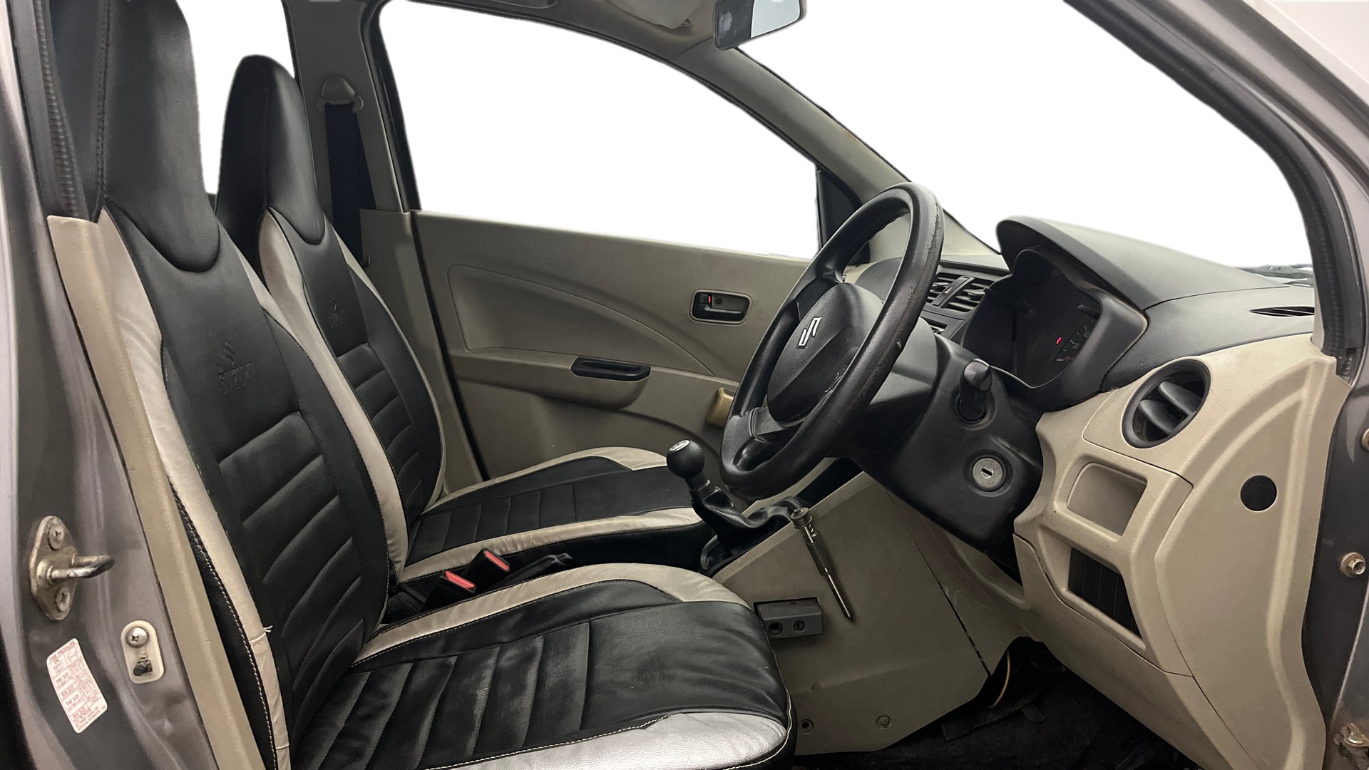 View 2015 Maruti Suzuki 1000 Base Variant Image 25 Used 2015 Maruti Suzuki 1000 Base Variant Image 25