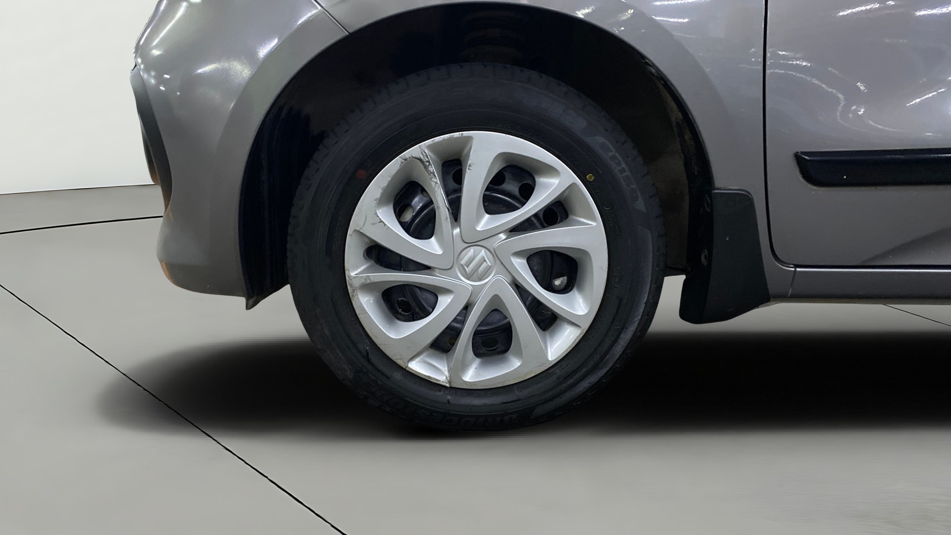 View 2024 Maruti Suzuki 1000 Base Variant Image 27 Used 2024 Maruti Suzuki 1000 Base Variant Image 27