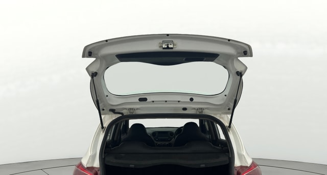 View Hyundai Grand i10 Image 16 Used Hyundai Grand i10 Image 16