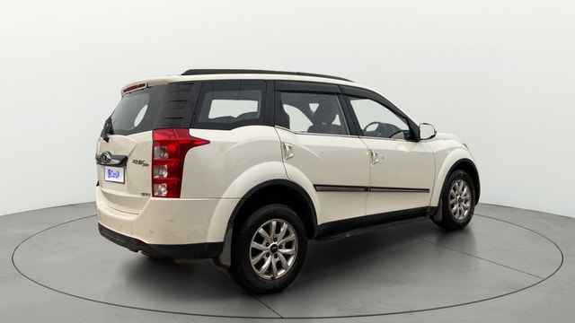 View Mahindra XUV500 Image 45 Used Mahindra XUV500 Image 45