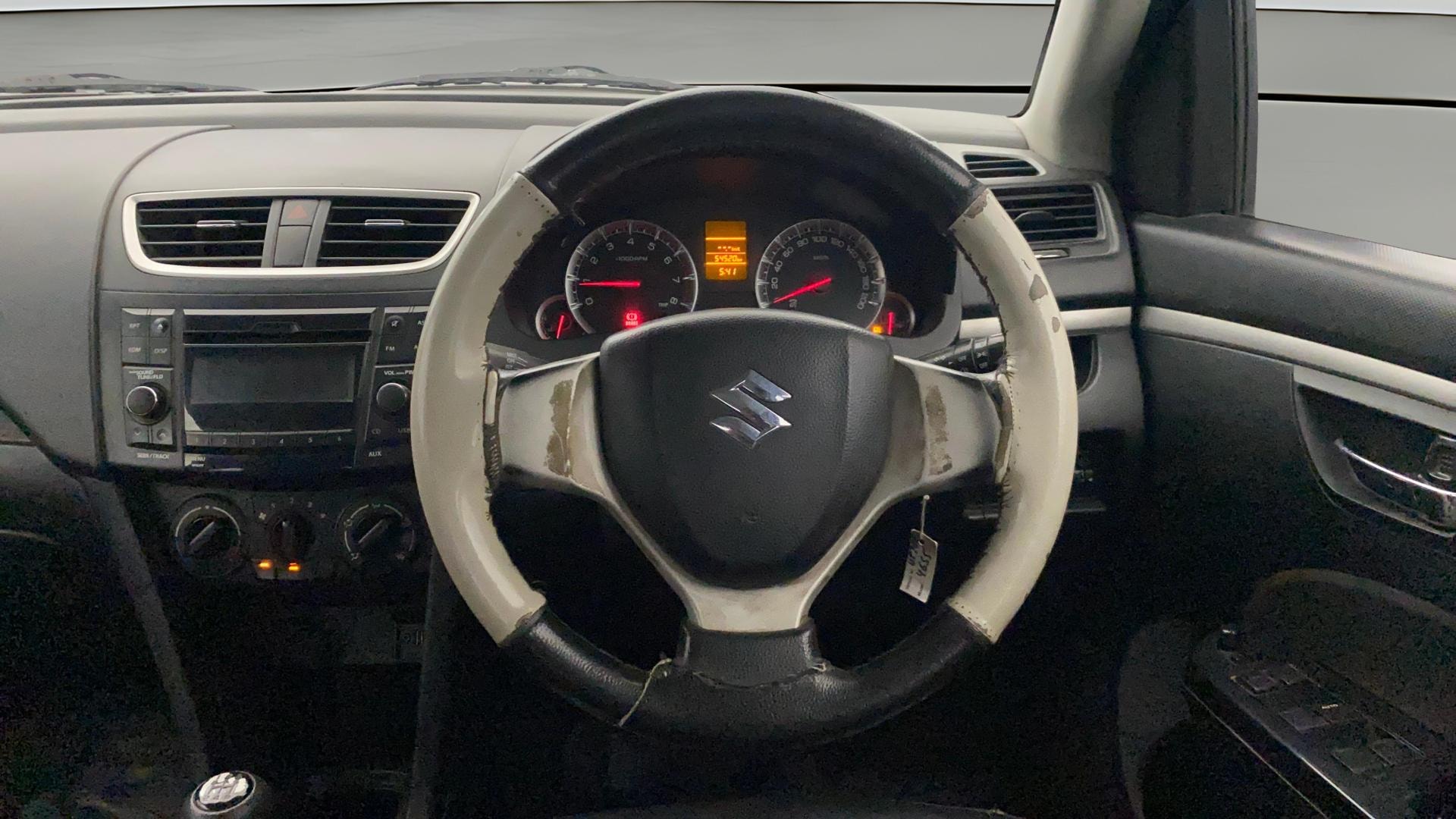 View 2016 Maruti Suzuki 1000 Base Variant Image 20 Used 2016 Maruti Suzuki 1000 Base Variant Image 20