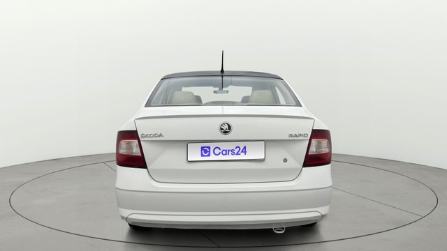View Skoda Rapid Image 38 Used Skoda Rapid Image 38