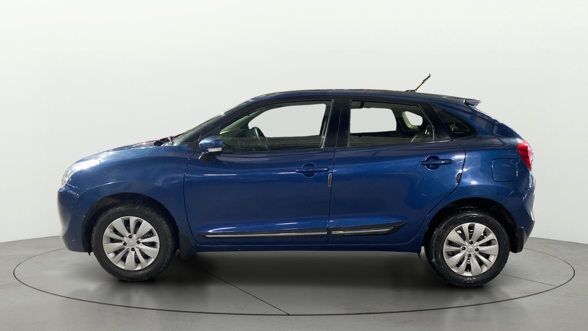 View 2018 Maruti Suzuki 1000 Base Variant Image 5 Used 2018 Maruti Suzuki 1000 Base Variant Image 5