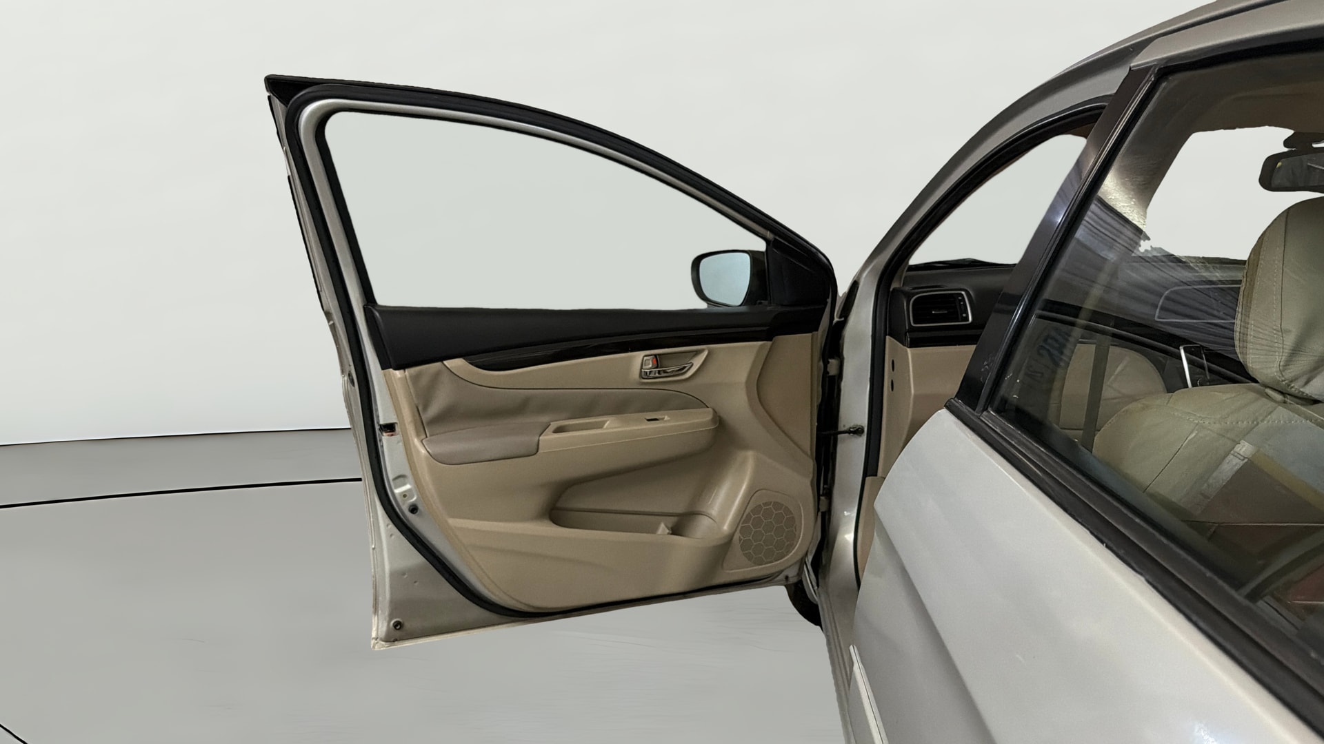 View 2015 Maruti Suzuki 1000 Base Variant Image 36 Used 2015 Maruti Suzuki 1000 Base Variant Image 36