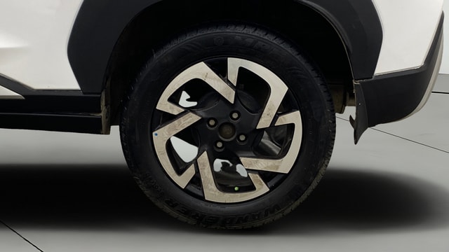 View Nissan Magnite Image 7 Used Nissan Magnite Image 7