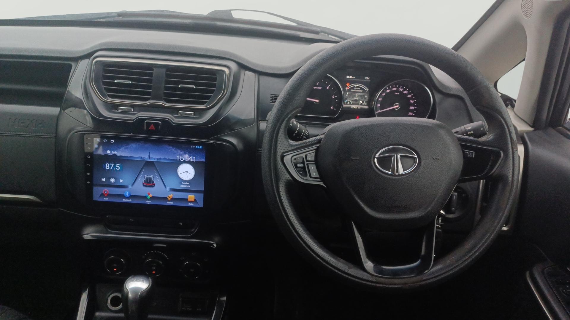 View 2018 Tata Hexa XMA 4X2 Image 13 Used 2018 Tata Hexa XMA 4X2 Image 13