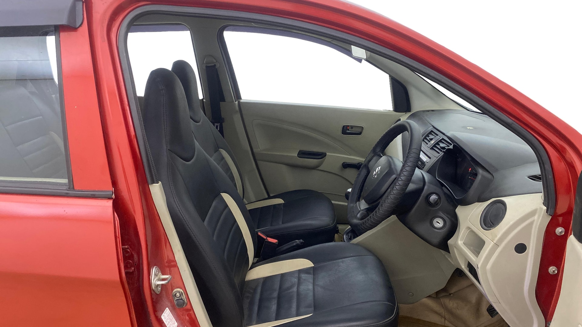 View 2014 Maruti Suzuki 1000 Base Variant Image 25 Used 2014 Maruti Suzuki 1000 Base Variant Image 25